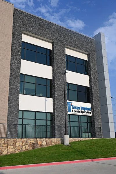 Texas Implant & Dental Specialists office tour photo 04