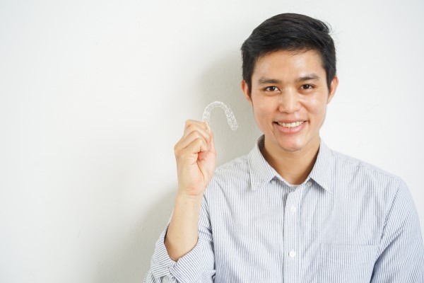 What To Expect When Seeing An Invisalign Dentist